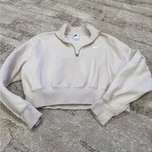 Cropped Nike Sweatshirt